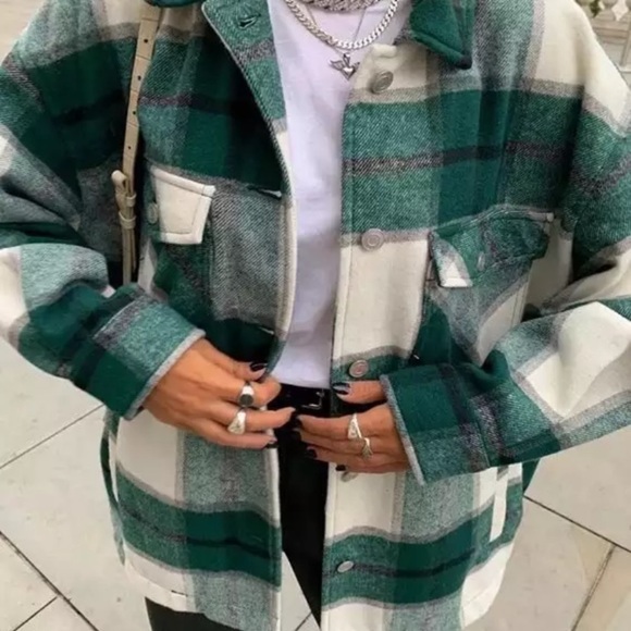 SOLD OUT Plus Green Plaid Oversized Flannel Shacket Shirt Jacket - Picture 4 of 14